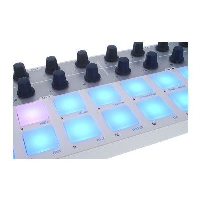 میدی کنترلر Arturia BeatStep