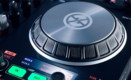 Native Instruments Traktor S4 MK2